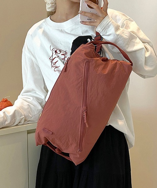 Flugge(フラッジー)の「2WAYナイロンバックパック(バックパック/リュック・レディース・レッド/ホワイト/ブラック/ブルー・FREE)」の12枚目の写真