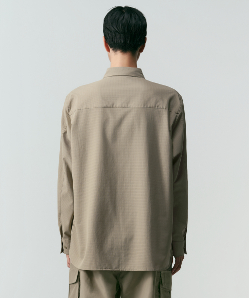 MUSINSA STANDARD（ムシンサスタンダード）の「[シティレジャー] エアリードットユーティリティシャツ [グレーシュベージュ]（シャツ/ブラウス・メンズ・その他・SMALL/MEDIUM/LARGE/X-LARGE/2XL）」の3枚目の写真
