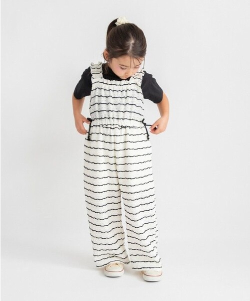 BRANSHES（ブランシェス）の「【おそろい】カットジャガードサロペット（サロペット/オーバーオール・キッズ・アイボリー/ブラック・90/130/140/150/100/120/110）」の5枚目の写真