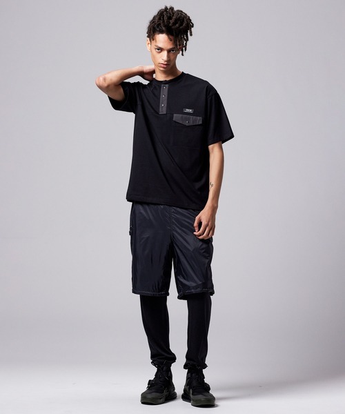 TAION（タイオン）の「【TAION(タイオン)】〈ユニセックス〉ノンダウン マウンテン ヘンリーネック ポケット Tシャツ（Tシャツ/カットソー・メンズ・ホワイト/ブラック系その他7/マスタード/ダークネイビー/その他6/ダークオリーブ/ダークパープル/カーキ/ダークグリーン・2XL/M/S/XL/L/3XL）」の3枚目の写真
