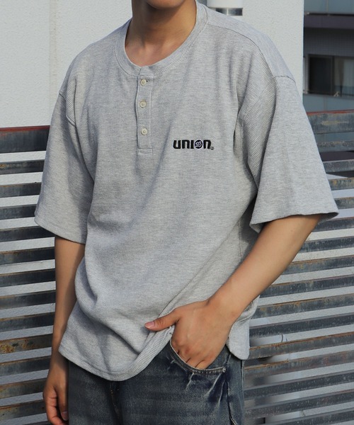 76(セブンティシックス)の「76 / ナナロク ワッフル ヘンリーネック 半袖Tシャツ ワンポイント刺繍(Tシャツ/カットソー・メンズ・オフホワイト/杢グレー/ブラック・L/M)」の3枚目の写真