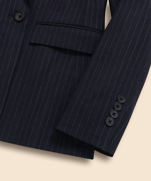 BROOKS BROTHERS(ブルックスブラザーズ)の「リネンブレンド ピンストライプ ダブル4ボタン ピークトラペルジャケット(テーラードジャケット・レディース・ネイビー・2/4/6)」の4枚目の写真