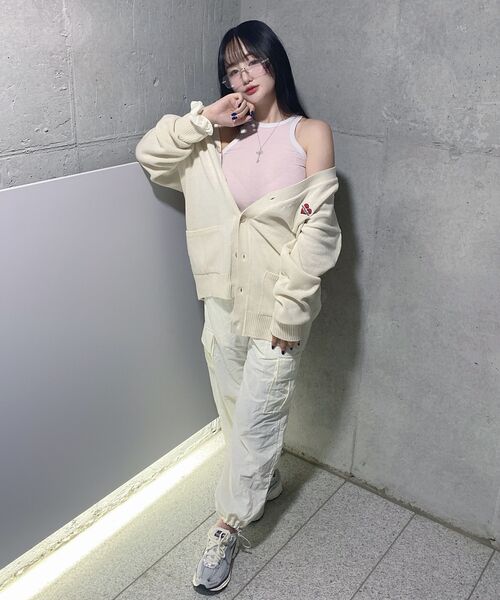 Beyond Closet(-)の「ノーマンティック ベーシックラムウールVネックカーディガン アイボリー(カーディガン/ボレロ・レディース・その他・SMALL/LARGE)」の10枚目の写真
