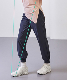 BASIC HOUSE（ベーシックハウス）の「女性スーパーストレッチスパンバンディングジョガーパンツダークグレー（スウェットパンツ）」