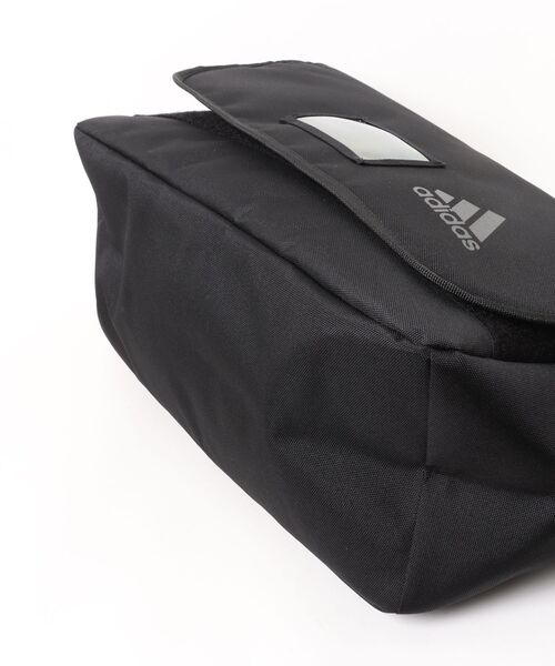 adidas(アディダス)の「adidas アディダス U TYO MESSENGER BAG(JP) バッグ KS7293 BLACK(ボディバッグ/ウエストポーチ・メンズ・ブラック・FREE)」の3枚目の写真
