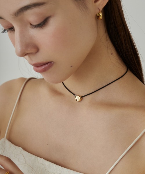 ciite' surgical stainless（シーテサージカルステンレス）の「【金属アレルギー対応】変形ハートメタルコードチョーカー サージカルステンレス（ネックレス・レディース・シルバー/ゴールド・FREE）」の4枚目の写真