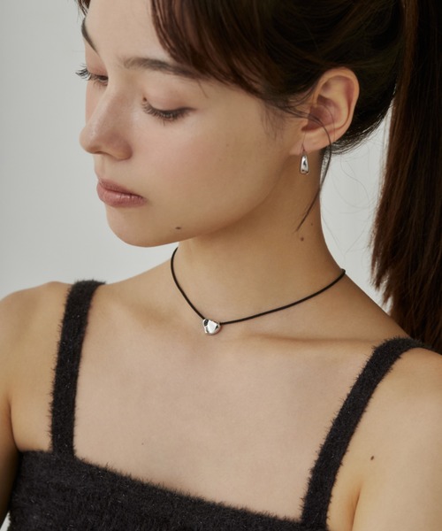 ciite' surgical stainless（シーテサージカルステンレス）の「【金属アレルギー対応】変形ハートメタルコードチョーカー サージカルステンレス（ネックレス・レディース・シルバー/ゴールド・FREE）」の5枚目の写真