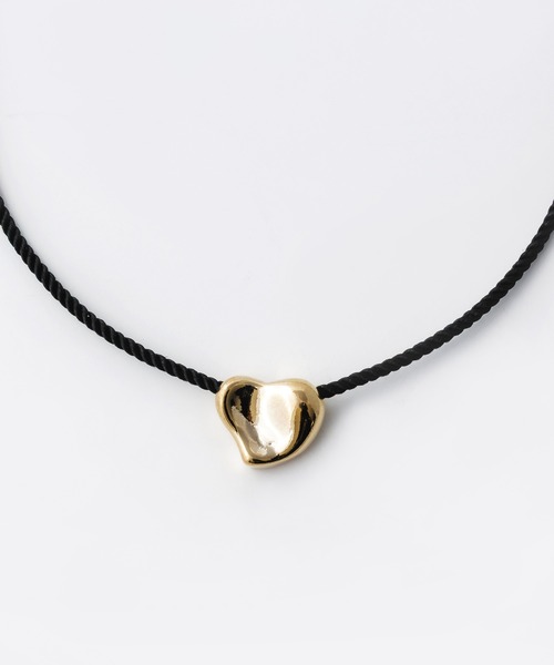 ciite' surgical stainless（シーテサージカルステンレス）の「【金属アレルギー対応】変形ハートメタルコードチョーカー サージカルステンレス（ネックレス・レディース・シルバー/ゴールド・FREE）」の6枚目の写真