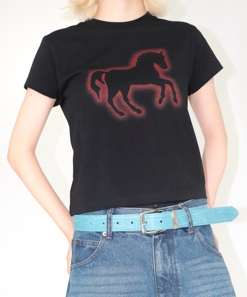 FTW(エフティダブリュー)の「HORSE PRINT TEE(Tシャツ/カットソー・レディース・ブラック/ブルー・SMALL/MEDIUM/LARGE)」の4枚目の写真