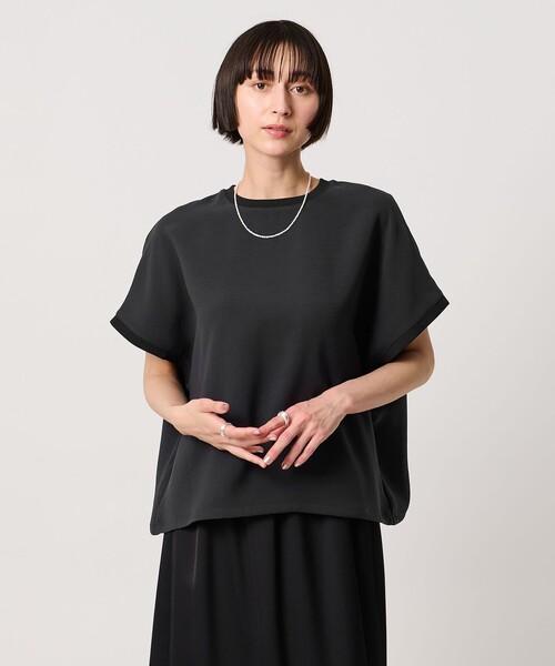 UNITED ARROWS(ユナイテッドアローズ)の「COMFY ドルマン ショートスリーブ ブラウス ‐防汚 UVカット ウォッシャブル‐(シャツ/ブラウス・レディース・ブラック/オフホワイト/ダークグレー・FREE)」の14枚目の写真