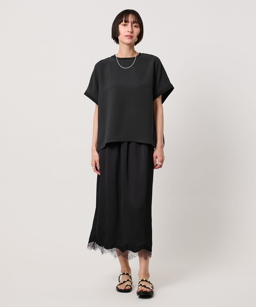 UNITED ARROWS(ユナイテッドアローズ)の「COMFY ドルマン ショートスリーブ ブラウス ‐防汚 UVカット ウォッシャブル‐(シャツ/ブラウス・レディース・ブラック/オフホワイト/ダークグレー・FREE)」の15枚目の写真