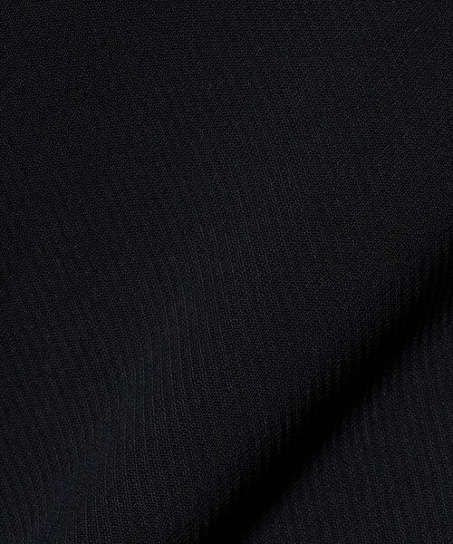 UNITED ARROWS(ユナイテッドアローズ)の「COMFY ドルマン ショートスリーブ ブラウス ‐防汚 UVカット ウォッシャブル‐(シャツ/ブラウス・レディース・ブラック/オフホワイト/ダークグレー・FREE)」の13枚目の写真