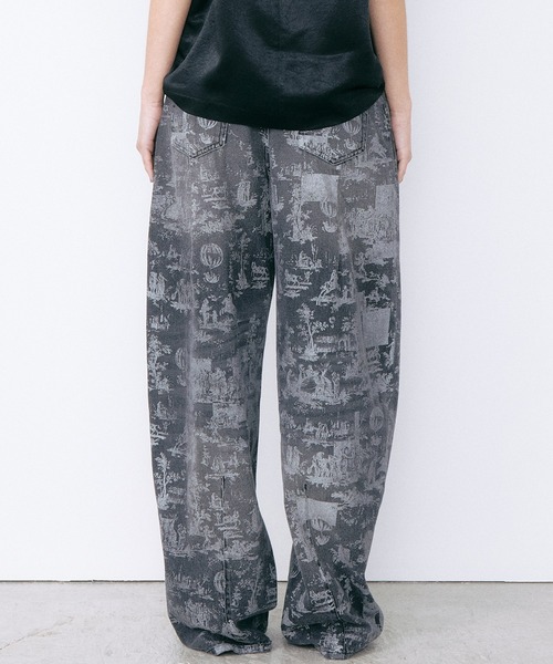 LE CIEL BLEU(ルシェルブルー)の「ウォールペーパープリントバレルジーンズ / Wallpaper Print Barrel Jeans(その他パンツ・レディース・マルチ・34/36/38)」の2枚目の写真