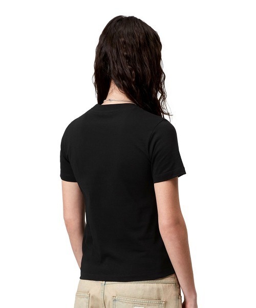 Carhartt WIP(カーハートダブリューアイピー)の「Carhartt WIP WOMEN'S S/S LUCA T-SHIRT(カーハートワークインプログレス ウィメンズショートスリーブルカTシャツ)(Tシャツ/カットソー・レディース・ホワイト/ブラック/パープル系・X-SMALL/SMALL)」の7枚目の写真