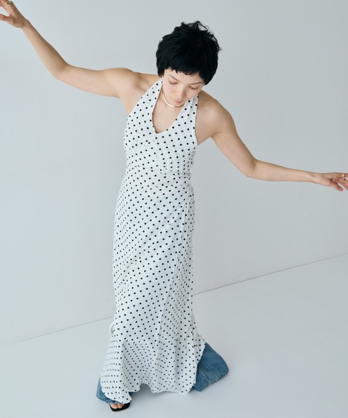 VION(ヴィオン)の「ドットホルダーネックドレス / Dot Halter Neck Dress(ワンピース・レディース・ホワイト/ブラック・FREE)」の12枚目の写真