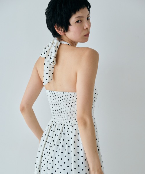 VION(ヴィオン)の「ドットホルダーネックドレス / Dot Halter Neck Dress(ワンピース・レディース・ホワイト/ブラック・FREE)」の13枚目の写真
