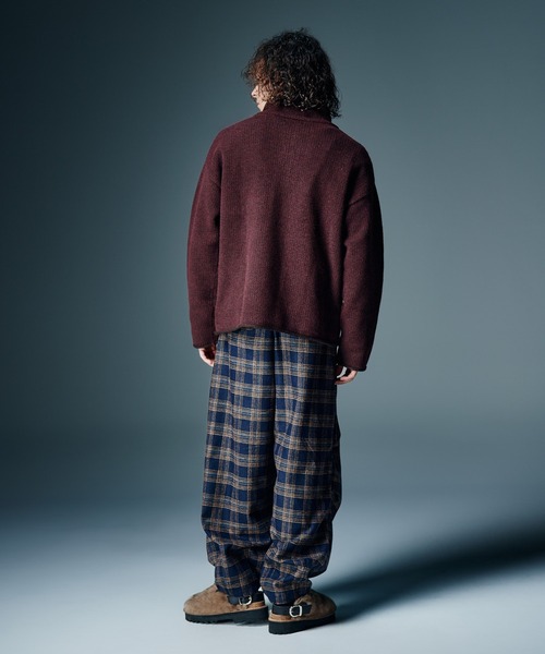 glamb（グラム）の「High Neck Half Zip Knit / ハイネックハーフジップニット（ニット/セーター・メンズ・ワイン/ホワイト・M/L）」の10枚目の写真