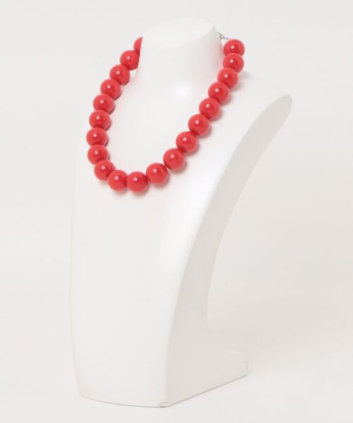 an meets zakka（アンミツザッカ）の「an meets zakka 大粒カラーボールネックレス(40cm)（ネックレス・レディース・ラベンダー/イエロー/オレンジ/ホワイト/グリーン/レッド/ブラック/ブルー・ONESIZE）」の9枚目の写真