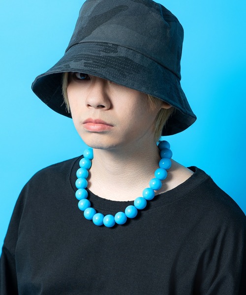 an meets zakka（アンミツザッカ）の「an meets zakka 大粒カラーボールネックレス(40cm)（ネックレス・レディース・ラベンダー/イエロー/オレンジ/ホワイト/グリーン/レッド/ブラック/ブルー・ONESIZE）」の4枚目の写真