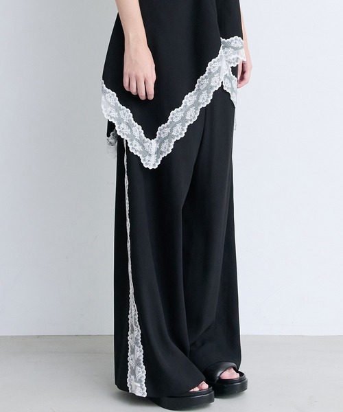 LE CIEL BLEU(ルシェルブルー)の「サイドレーストリムジョガーパンツ/Side Lace-Trim Jogger Pants(その他パンツ・レディース・ブラック/ライトイエロー・36/38)」の12枚目の写真