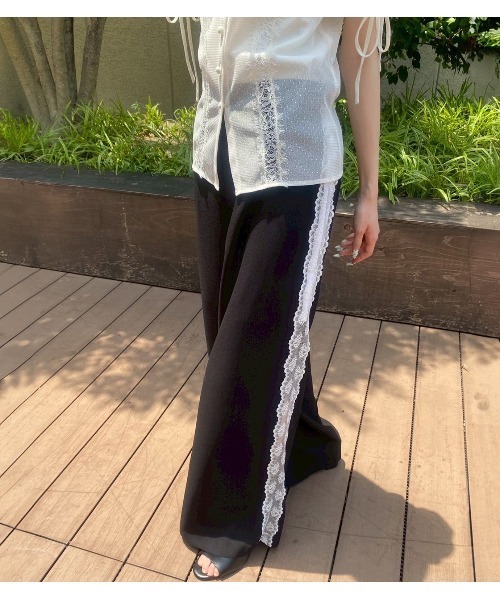 LE CIEL BLEU(ルシェルブルー)の「サイドレーストリムジョガーパンツ/Side Lace-Trim Jogger Pants(その他パンツ・レディース・ブラック/ライトイエロー・36/38)」の20枚目の写真