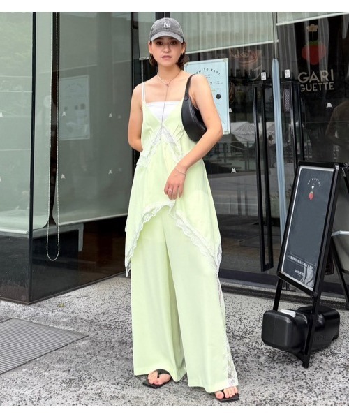 LE CIEL BLEU(ルシェルブルー)の「サイドレーストリムジョガーパンツ/Side Lace-Trim Jogger Pants(その他パンツ・レディース・ブラック/ライトイエロー・36/38)」の19枚目の写真