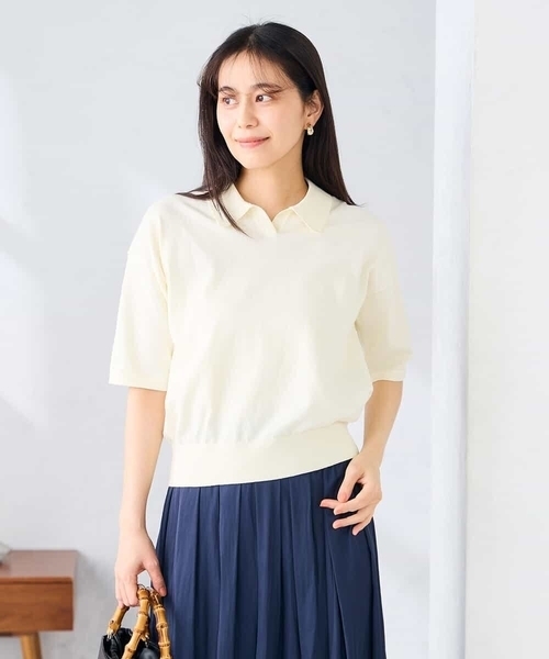 a.v.v(アーヴェヴェ)の「襟付きスキッパーニット(ニット/セーター・レディース・ブラック/アイボリー・39)」の1枚目の写真