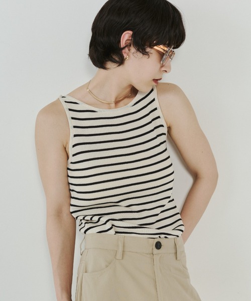 VION（ヴィオン）の「ボーダーニットタンク / Border Knit Tank（タンクトップ・レディース・ブラック/ベージュ・FREE）」の2枚目の写真