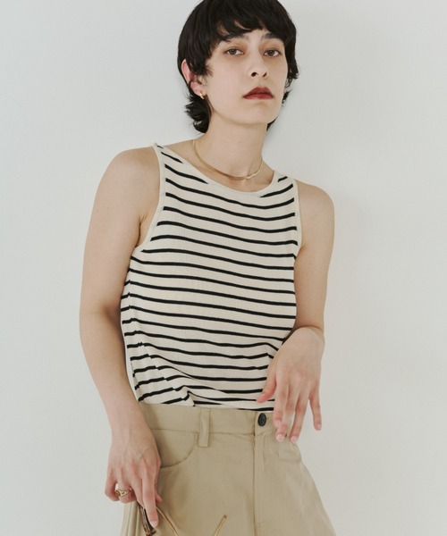 VION（ヴィオン）の「ボーダーニットタンク / Border Knit Tank（タンクトップ・レディース・ブラック/ベージュ・FREE）」の5枚目の写真