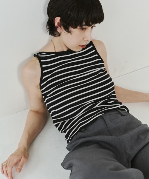 VION（ヴィオン）の「ボーダーニットタンク / Border Knit Tank（タンクトップ・レディース・ブラック/ベージュ・FREE）」の16枚目の写真