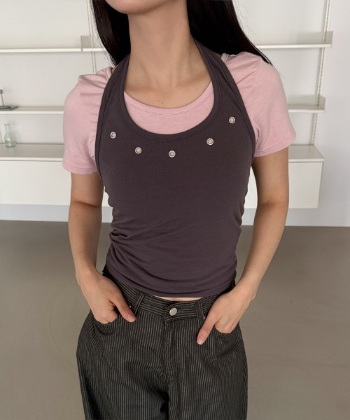 4INT.(フォイント)の「【2ピース】アイレット ホルターネック 配色 半袖 クロップド Tシャツ(Tシャツ/カットソー・レディース・ホワイト/チャコール/ピンク・FREE)」の6枚目の写真