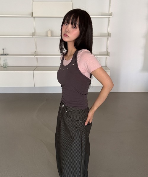 4INT.(フォイント)の「【2ピース】アイレット ホルターネック 配色 半袖 クロップド Tシャツ(Tシャツ/カットソー・レディース・ホワイト/チャコール/ピンク・FREE)」の5枚目の写真
