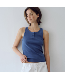 Button sleeveless top