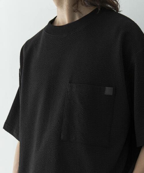 URBAN RESEARCH Sonny Label（アーバンリサーチサニーレーベル）の「カットシアサッカーショートスリーブTシャツ（Tシャツ/カットソー・メンズ・ブラック/ネイビー・MEDIUM/LARGE）」の3枚目の写真