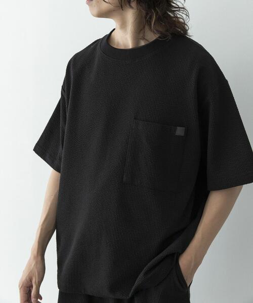 URBAN RESEARCH Sonny Label（アーバンリサーチサニーレーベル）の「カットシアサッカーショートスリーブTシャツ（Tシャツ/カットソー・メンズ・ブラック/ネイビー・MEDIUM/LARGE）」の4枚目の写真