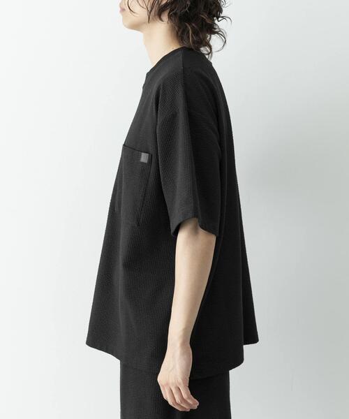 URBAN RESEARCH Sonny Label（アーバンリサーチサニーレーベル）の「カットシアサッカーショートスリーブTシャツ（Tシャツ/カットソー・メンズ・ブラック/ネイビー・MEDIUM/LARGE）」の10枚目の写真