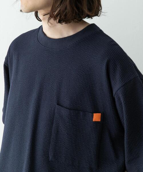 URBAN RESEARCH Sonny Label（アーバンリサーチサニーレーベル）の「カットシアサッカーショートスリーブTシャツ（Tシャツ/カットソー・メンズ・ブラック/ネイビー・MEDIUM/LARGE）」の15枚目の写真