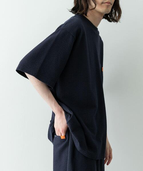 URBAN RESEARCH Sonny Label（アーバンリサーチサニーレーベル）の「カットシアサッカーショートスリーブTシャツ（Tシャツ/カットソー・メンズ・ブラック/ネイビー・MEDIUM/LARGE）」の20枚目の写真