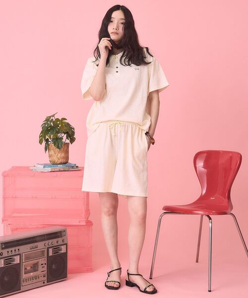 PENNEYS（ぺニーズ）の「【PENNEY'S】配色ポロ+ショートパンツ（セットアップ・レディース・ブラウン/アイボリー・FREE）」の3枚目の写真