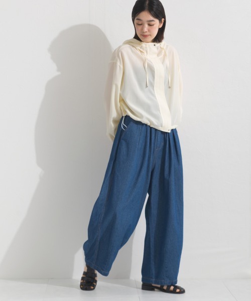 OMNES(オムネス)の「ウォッシュ加工 デニムサーカスバルーンパンツ(デニムパンツ・レディース・インディゴブルー/キナリ/ブルー・LARGE/MEDIUM/X-LARGE)」の10枚目の写真