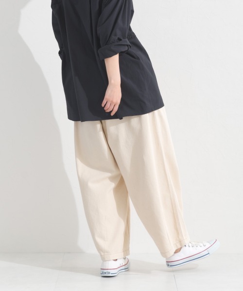 OMNES(オムネス)の「ウォッシュ加工 デニムサーカスバルーンパンツ(デニムパンツ・レディース・インディゴブルー/キナリ/ブルー・LARGE/MEDIUM/X-LARGE)」の22枚目の写真
