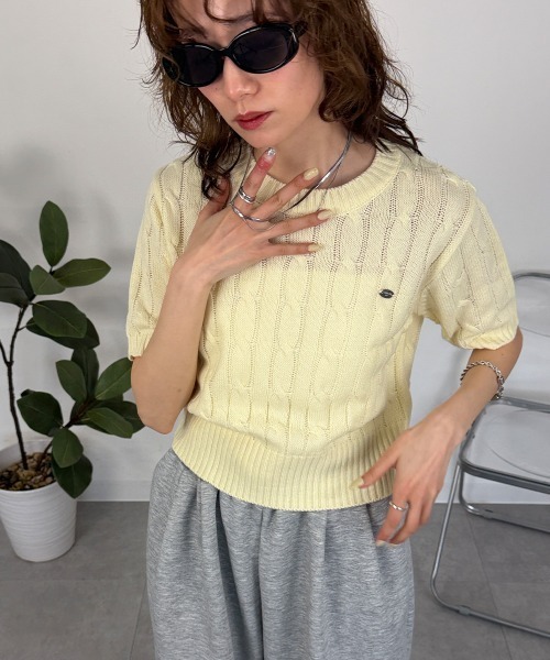 mellomela.(メロメラ)の「半袖ケーブルニット(ニット/セーター・レディース・ピンク/レッド/ミント/イエロー/ネイビー/アイボリー・FREE)」の5枚目の写真