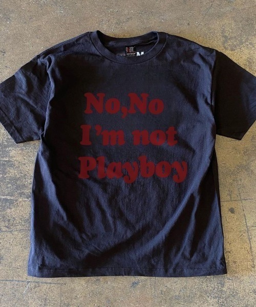 FreeZone(フリーゾーン)の「"No,No I'm not Playboy" ボックスフィット T シャツ(Tシャツ/カットソー・メンズ・ホワイト/ネイビー/ブラック・FREE)」の1枚目の写真