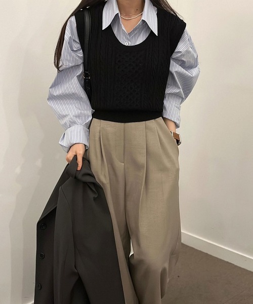 Girly Doll(ガーリードール)の「ケーブルニットベスト(ニット/セーター・レディース・ブラック/ベージュ・F)」の14枚目の写真