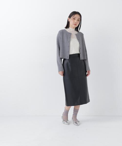 NATURAL BEAUTY BASIC(ナチュラルビューティーベーシック)の「フラワーボタンニットジャケット(カーディガン/ボレロ・レディース・グレー/ブラック/ダークブラウン/ピンク・フリ-)」の18枚目の写真