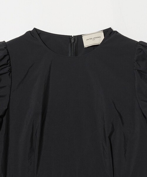 UNITED ARROWS(ユナイテッドアローズ)の「ファブリカ パフ ショートスリーブ ワンピース(ワンピース・レディース・ブラウン系/その他2/ブラック・36/38)」の5枚目の写真