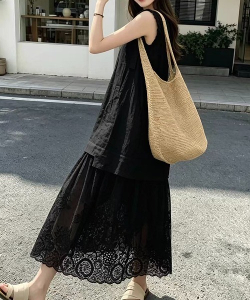 FLINEA(フリネア)の「チュール切り替えノースリーブワンピース(ワンピース・レディース・ブラック/ホワイト・FREE)」の5枚目の写真