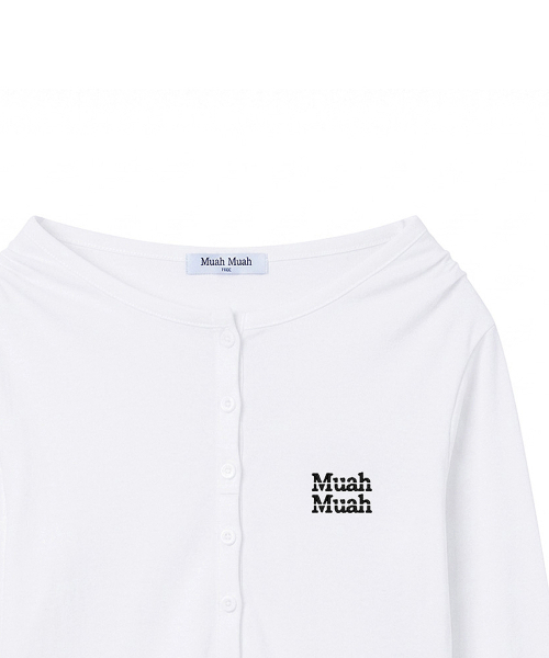 muahmuah（ムーアムーア）の「オフショルダー ヘンリーネック ロングスリーブ [ホワイト]（Tシャツ/カットソー・レディース・その他・FREE）」の4枚目の写真