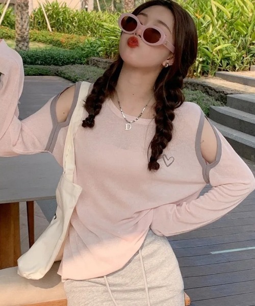 Ritzy(リッツィー)の「ハートプリント配色肩抜きシアー長袖トップス(Tシャツ/カットソー・レディース・ホワイト/ベージュ/ピンク/ミント・FREE)」の4枚目の写真