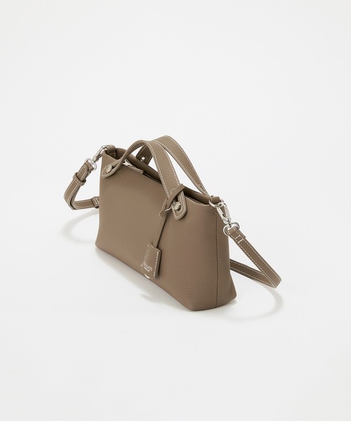 Breath TOPKAPI(ブレストプカピ)の「【Breath TOPKAPI】ELAN エラン シュリンクレザー 2WAY ショルダーバッグ(ショルダーバッグ・レディース・クリーム/ブラック/ブラウン/グレイッシュベージュ/ボルドー・FREE)」の10枚目の写真
